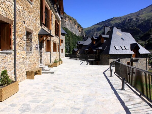 Terrace/patio - Charming Escarrilla - Luxury Duplex - Parking (Escarrilla)