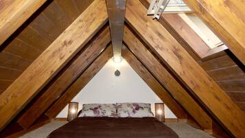 4 chambres, fer et planche à repasser, draps fournis