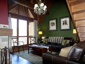 TV - Charming Escarrilla - Luxury Duplex - Parking (Escarrilla)