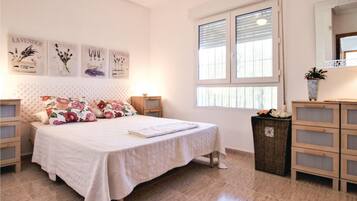3 chambres, Wi-Fi gratuit, draps fournis