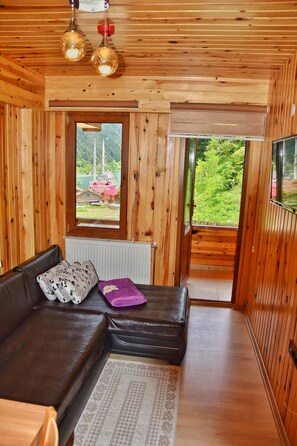 Apartment, Lake View | Living area - Scala Otel (Çaykara)