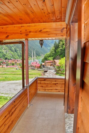 Balcony - Scala Otel (Çaykara)