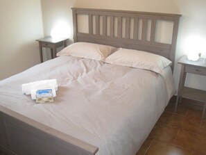 Romantic Double Room, Private Bathroom, Mountain View (External)
