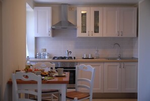 Free daily local cuisine breakfast
