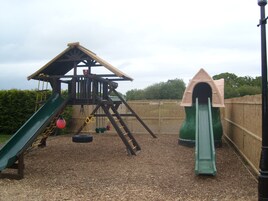 Children’s play area – outdoor