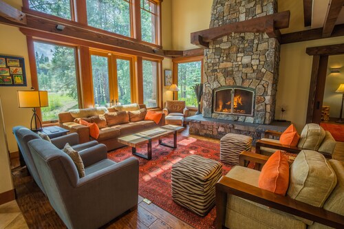 The Finest Location in Suncadia! On 2 Ponds & Rope Rider Golf Course