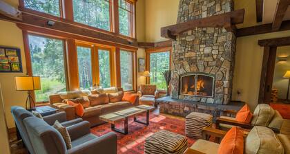 Hienoin sijainti Suncadiassa! 2 lampilla ja köysiradalla sijaitsevalla golfkentällä