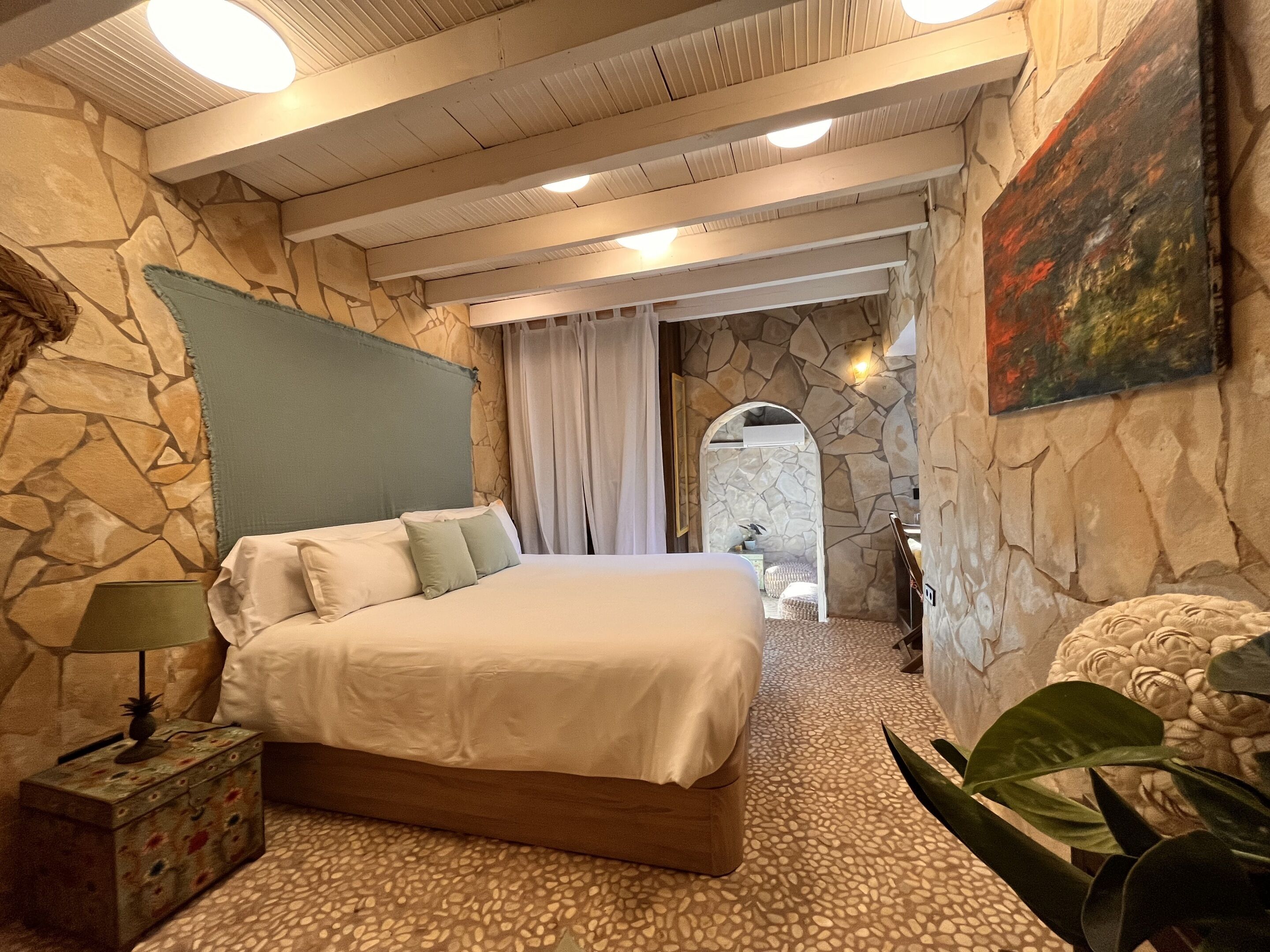 comfort apartment, ensuite, courtyard view (casita )