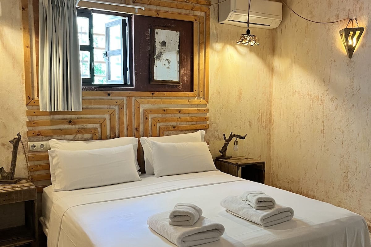 design double or twin room, accessible, private bathroom