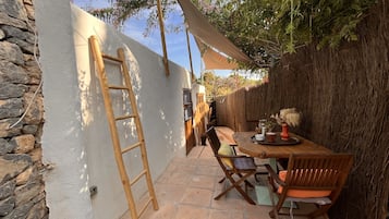 Apartament Comfort, amb bany privat, vistes al pati (Casita ) | Exterior