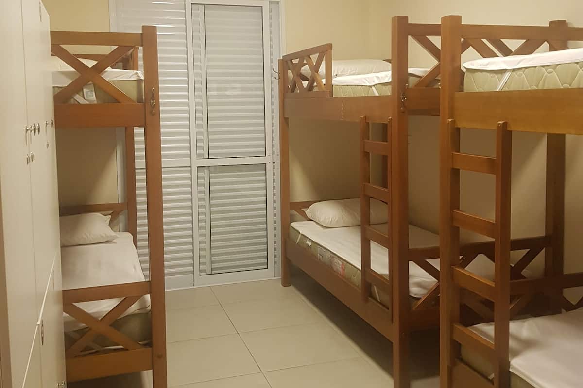 Soundproofing, free WiFi, bed sheets
