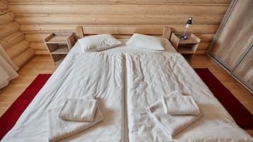 Superior Quadruple Room | 1 bedroom, minibar, soundproofing, free cribs/infant beds