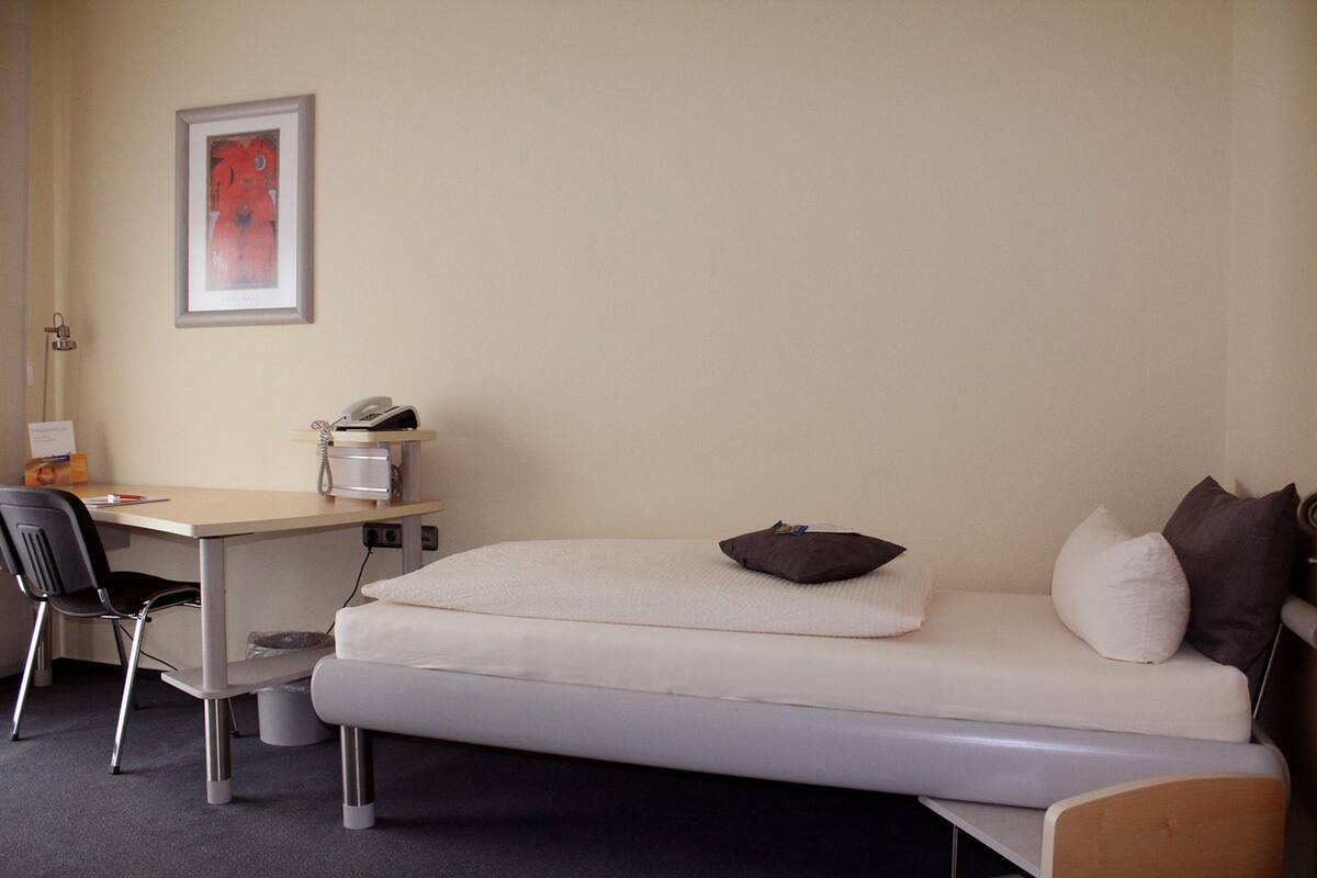 Single Room | Desk, cribs (surcharge), rollaway beds (surcharge), WiFi (free)