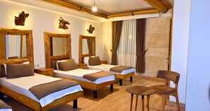 Family Quadruple Room | Premium bedding, desk, laptop workspace, soundproofing - Pasha Palace Hotel (Istanbul)