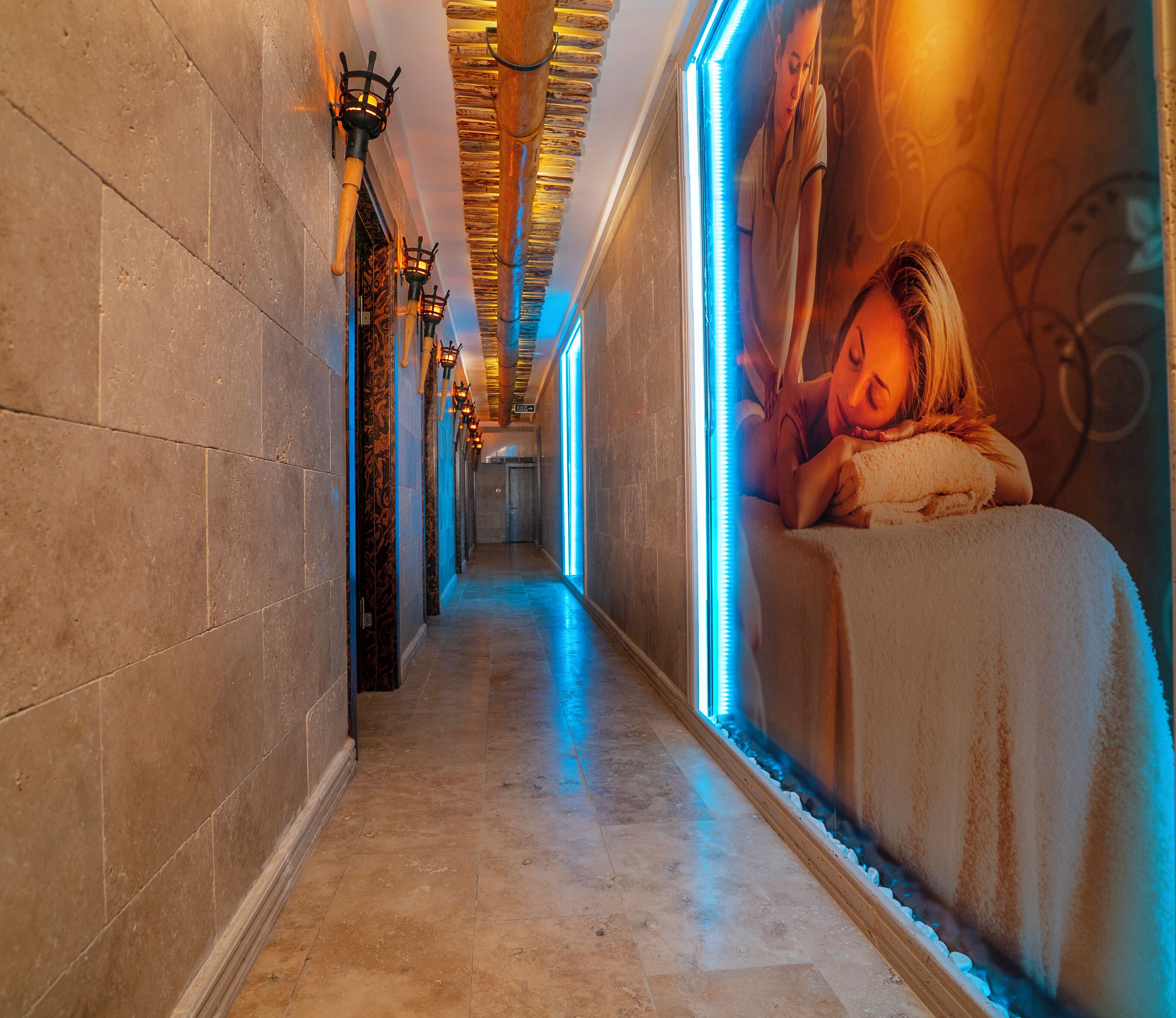 Sauna, hot tub, steam room, hot stone massages, deep-tissue massages