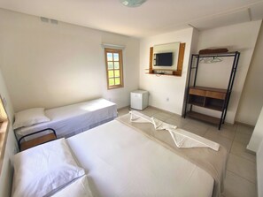 Family Triple Room | 1 bedroom, minibar, blackout drapes, free WiFi - Pousada Solar do Jabaquara (Paraty)