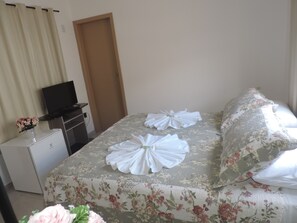 Standard Apartment | 1 bedroom, minibar, free WiFi, bed sheets - Pousada Solar do Jabaquara (Paraty)