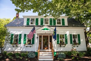 Property entrance - The Woodstocker B&B (Woodstock)