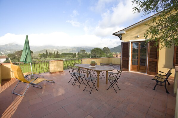 Apartment, 3 Bedrooms | Terrace/patio