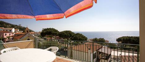 Villa | Terrace/patio