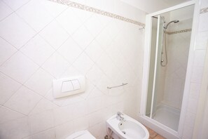 Appartement, 1 chambre | Salle de bain