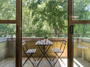 Outdoor dining - Paseo del Prado II - 1-bedroom apartment with terrace (Madrid)