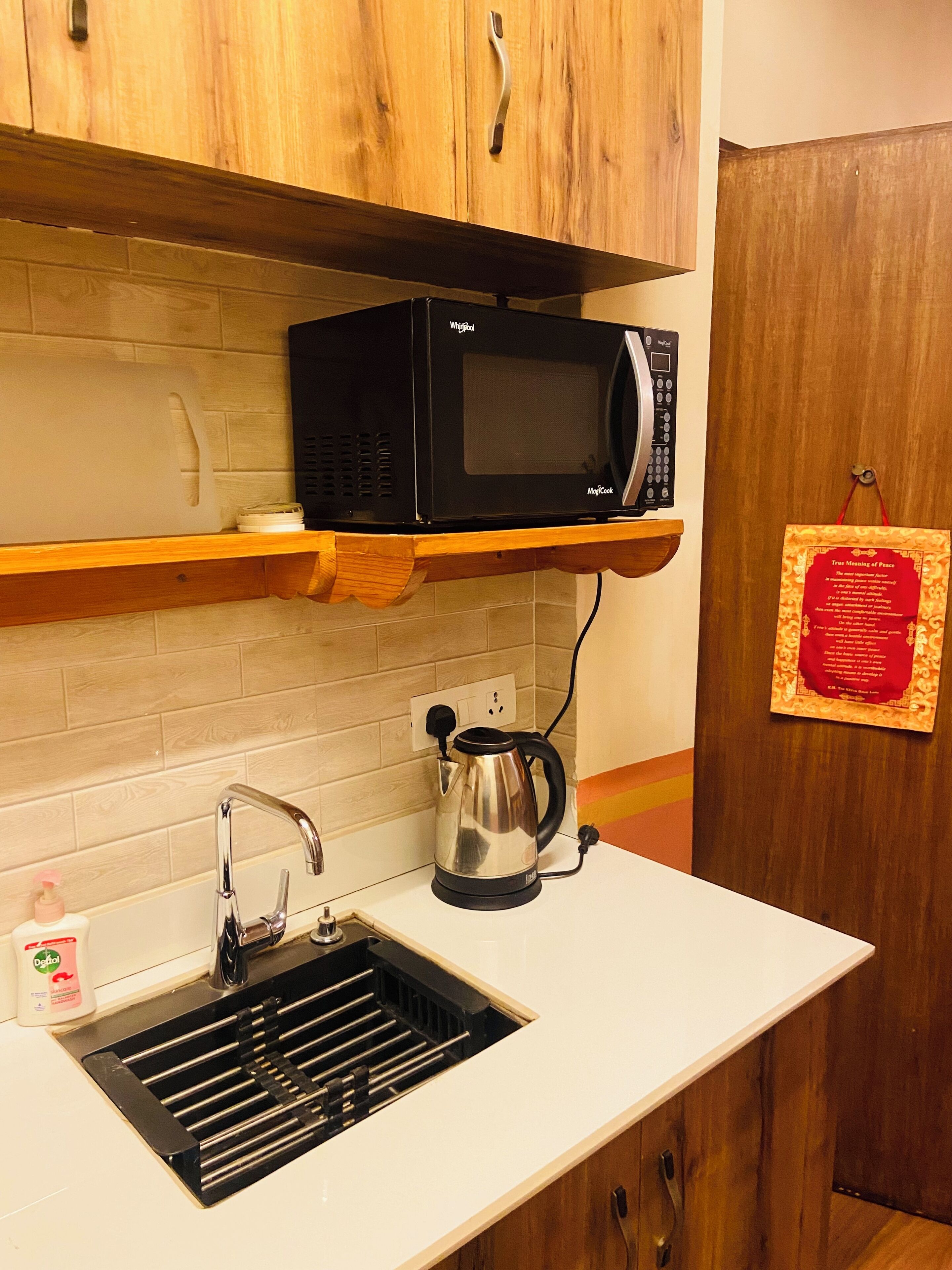 deluxe suite | 1 bedroom, premium bedding, desk, laptop workspace