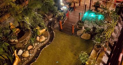 Three Jewels Boutique Hotel