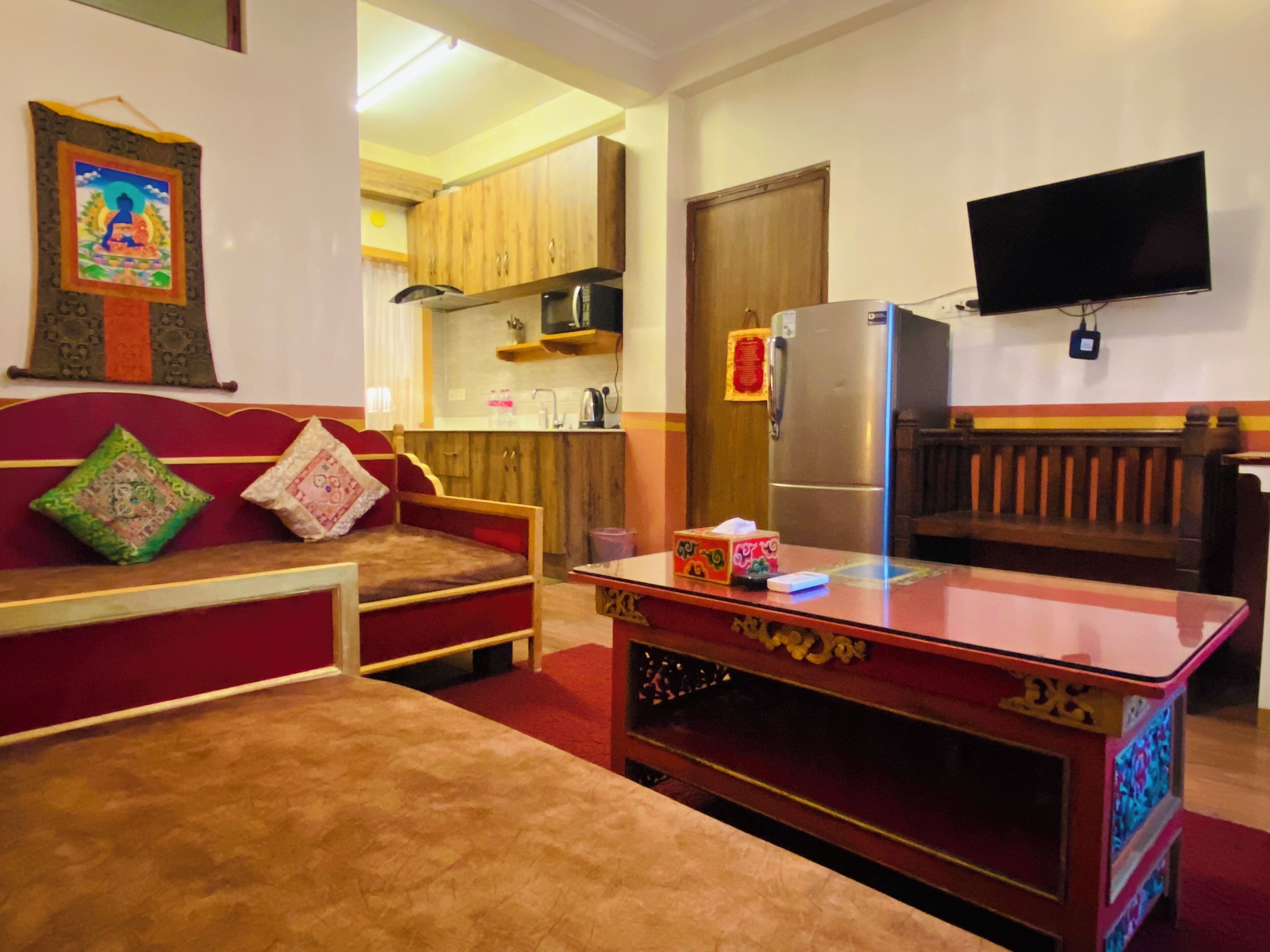 deluxe suite | 1 bedroom, premium bedding, desk, laptop workspace