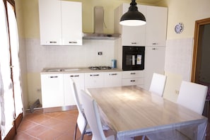 Apartment, 2 Bedrooms | Living area