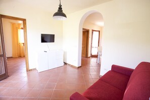 Apartment, 2 Bedrooms | Living area