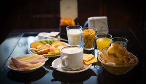 Tägliches inbegriffenes Frühstücksbuffet