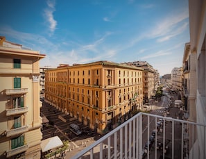 Exterior - Le Mummarelle (Naples)