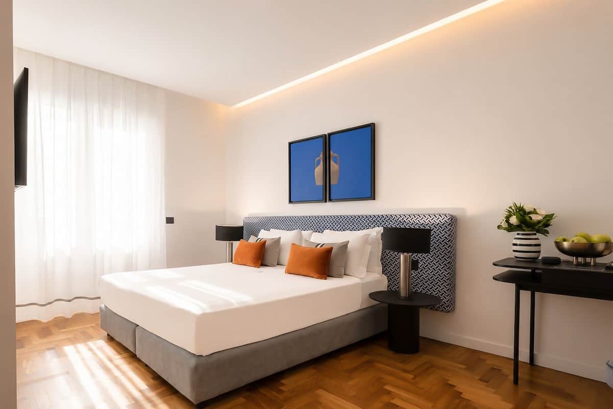 Basic Triple Room | Egyptian cotton sheets, premium bedding, down comforters, minibar