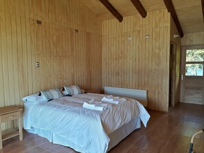 Standard Double Room, 1 Queen Bed, Non Smoking, Lake View