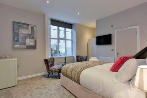 1 bedroom, iron/ironing board, free WiFi