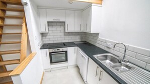 Private kitchen - The Granary, a Perfect Countryside Stay (Bristol)