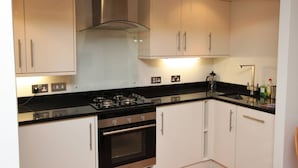 Unclassified image, 3 of 6, button - Modern Studio in a Desirable Clifton Location (Bristol)