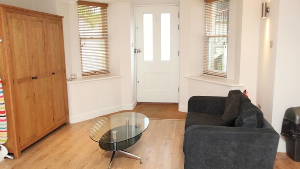 Unclassified image, 1 of 6, button - Modern Studio in a Desirable Clifton Location (Bristol)
