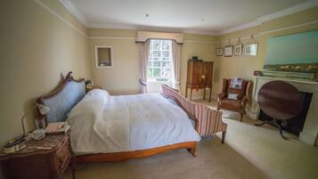 Iron/ironing board, free WiFi