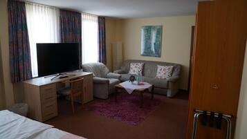 1 bedroom, desk, iron/ironing board, free WiFi