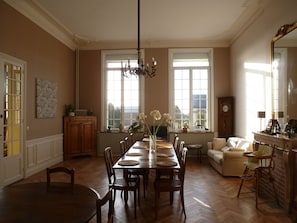 Petit déjeuner continental compris tous les jours