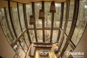 Bangalô luxo, 1 quarto | Área de estar