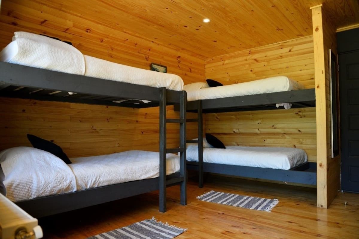 Ropa de cama de alta calidad, minibar y ropa de cama 