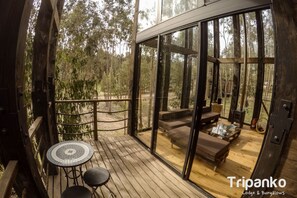 Deluxe-bungalow, 1 makuuhuone | Parveke