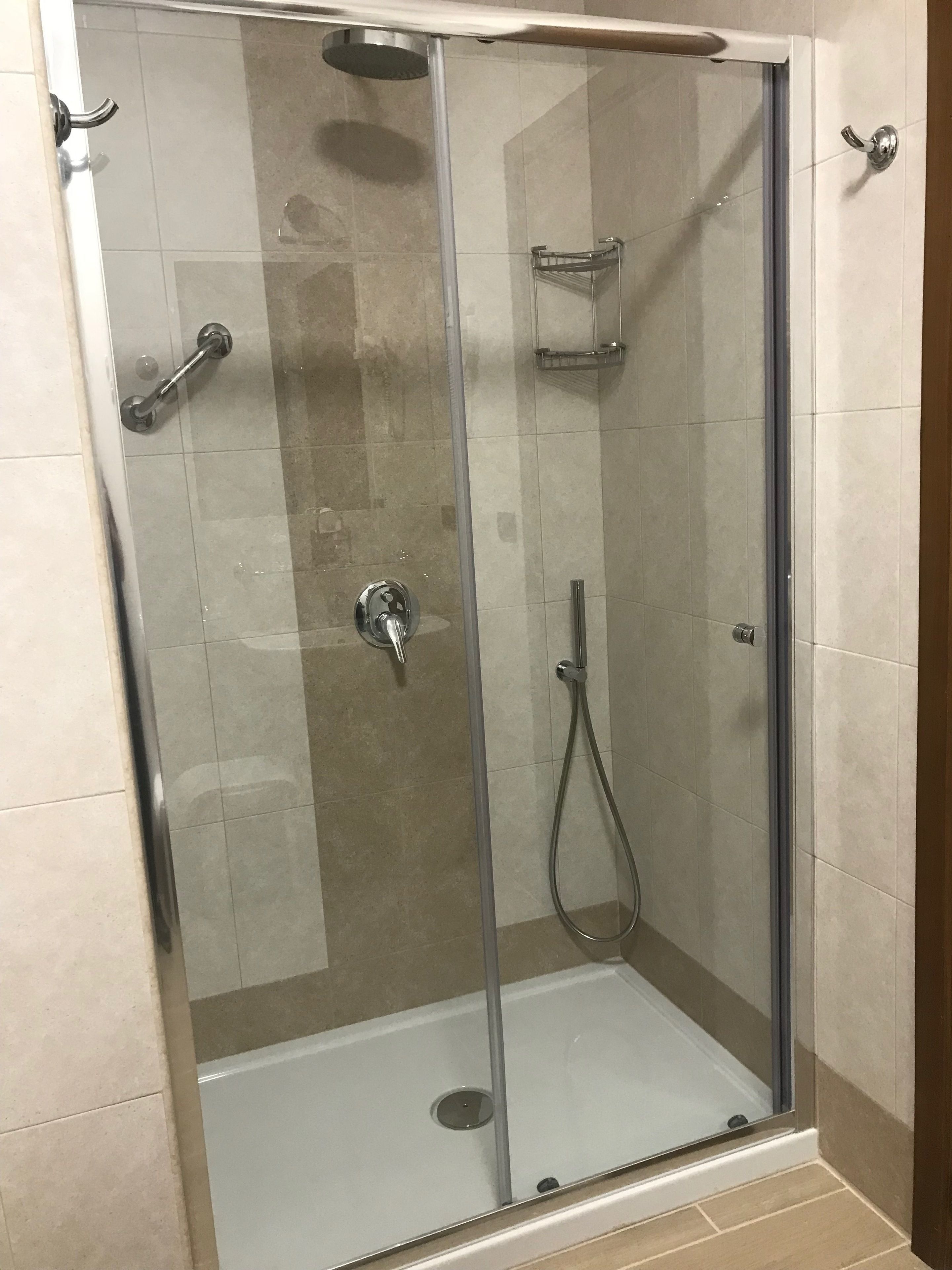 twin room, 1 bedroom, non smoking | bathroom | free toiletries, hair dryer, slippers, bidet