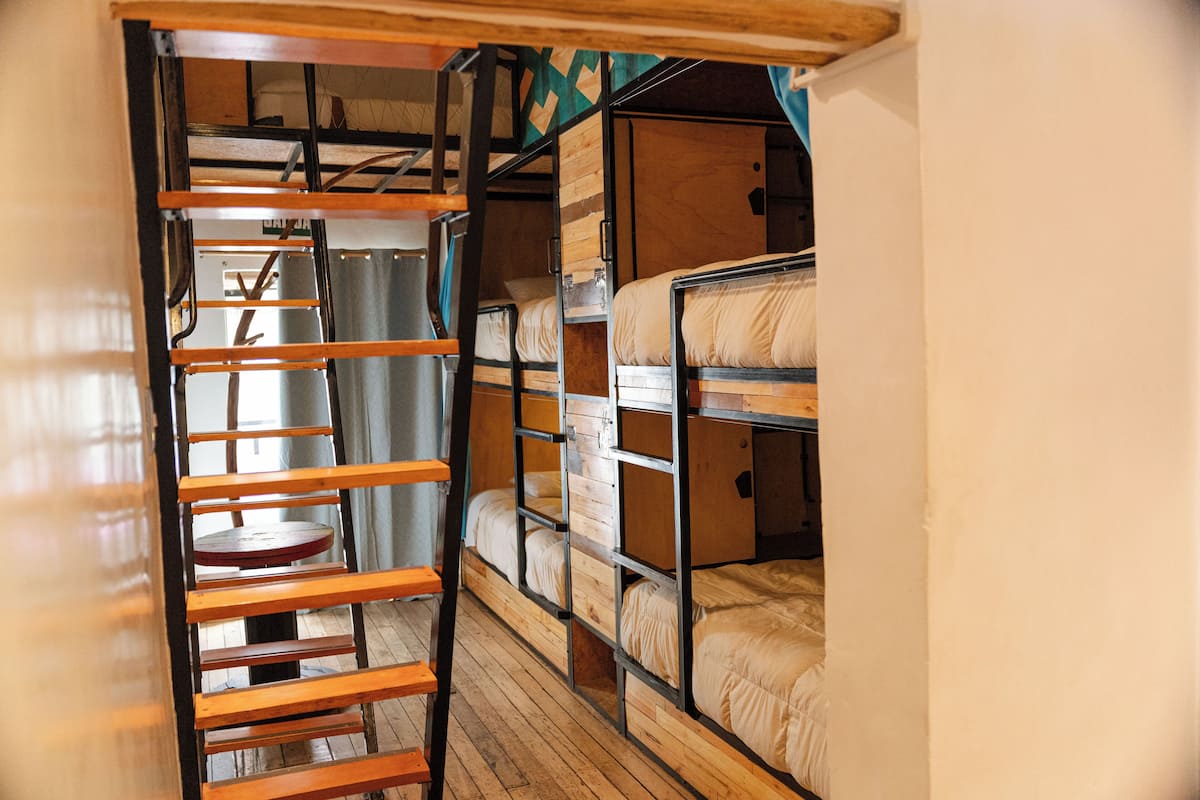 Premium bedding, blackout drapes, WiFi (free), bed sheets