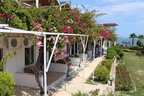Terrace/patio - Grand Ada Family Hotel (Erdemli)