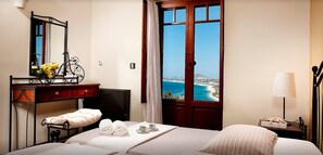 Luksusvilla, flere soverom, privat basseng, sjøutsikt | Sengetøy av topp kvalitet, safe på rommet og blendingsgardiner