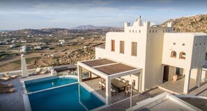 Exterior - Tower Manor House (Naxos)